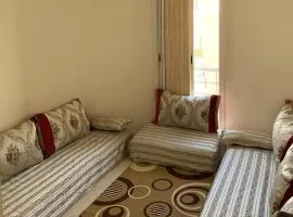 3BR Apt-2 Bath & Cozy Living