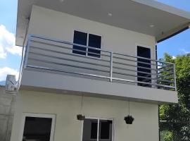 Villas Oasis Verde, βίλα σε Salcoatitán