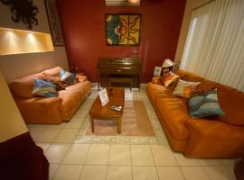 Casa Centenario, hotel in San Luisito