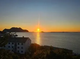 Central apartment, balcony, free parking