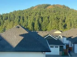 Scenic Equipped Detached Private Westhills Carriage Home In Langford