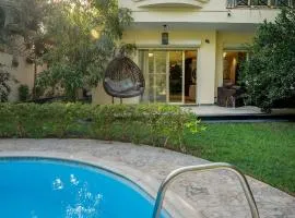 Villa Zayed Khan