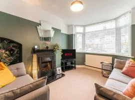 Spacious 3-Bed with parking NEAR NEC & BHX AIRPORT