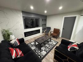Cozy 3-Bedroom Basement Suite with Private Entrance, hotel with parking in Winnipeg