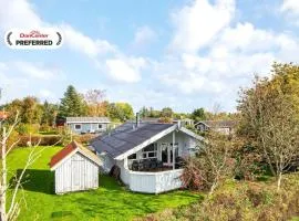 8 person holiday home in Juelsminde-By Traum