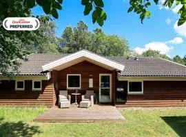 6 person holiday home in Ålbæk-By Traum