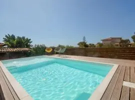 Amazing Home In Villaggio Mosè
