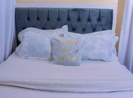Berry's Furnished Apartment