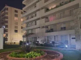 Hermosos Jardines Departamento 3 dorm con estacionamiento