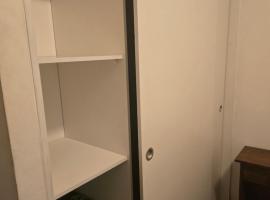 Hermosos Jardines Departamento 3 dorm con estacionamiento, hotel in Rancagua