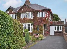 Ivy House
