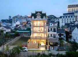 Charm Dalat Hotel