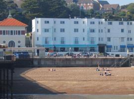 The White Rock Hotel, hotel in Hastings
