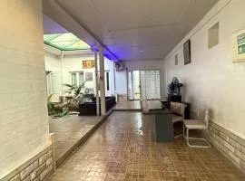 Hovli Hostel