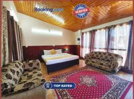 HOTEL You & Me Near Mall Road & NAINI LAKE - Free Wifi & Room Service With Parking Facilities - Hygiene and Spacious Room - The Best Hotel with Mountain Views - Best Hotel In Nainital