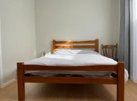 Ensuite Free parking Laundry Kitchenette No hob