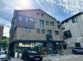 W Premium Guesthouse Incheon airport