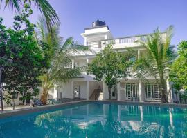 Escape Hole, hotel com piscina em Diani Beach