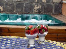 Love & Lemons, хотел в Йесод Хамаала