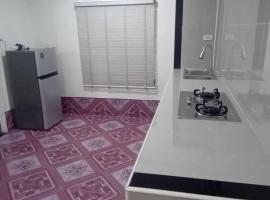 private house khlongnin, отель в городе Phra Ae beach