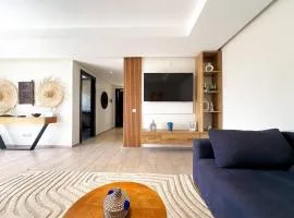 Beachfront Duplex, Spacious With Pool
