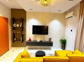 1Bdrm, 24hrs light, security personnel