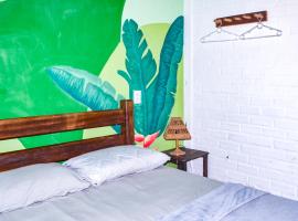 Quarto Privativo Casal - Banheiro Compartilhado、ピパのキャンプ場