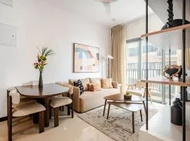 Luxury 2 Bed 2 Bath at Trizen by Resident Villas
