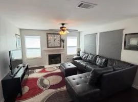 Family Friendly, Relaxing home in Great Location