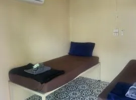 KiKi HOSTEL
