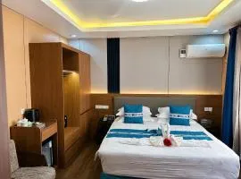 Nanjing Restaurant & Motel