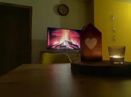 Familienfreundliche Ferienwohnung "Feuer" im Ferienhaus am Waldbach