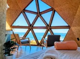 Domos Mare - Glamping frente al Mar
