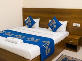 The Silverkey Hospitalilty - Krishiv palace Hotel, hotel en Vrindāvan