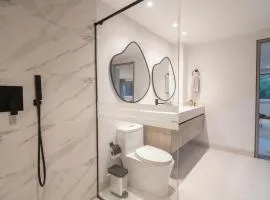 Lux Lleras l Daily Cleaning l AC l Visitrs Allowed