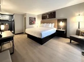 Thunderbird Lodge