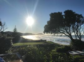Gisborne, 3 Bedroom House, Beachfront, Wainui Beach, paplūdimio vie&scaron;butis mieste Gisbornas