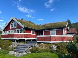 Stor hytte med praktfull havutsikt, ξενοδοχείο σε Lysesund