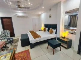 Baba Sundaram Hotel