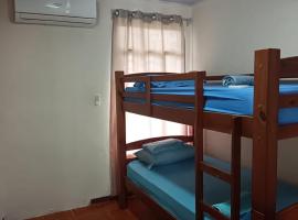 inya lodge, hotel in Ciudad Cortés