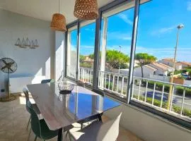 Bel appartement cosy 4 pers spacieux clim accès à la plage