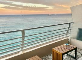 Casa Sud Menton Face &agrave; la Mer parking wifi nexflit, hotel en Menton