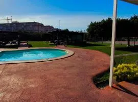 Bungalow in Parque Las Naciones with Communal Pool