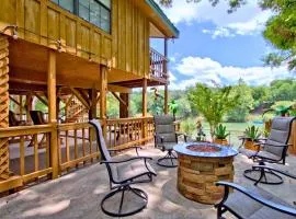 Charming Green Riverfront Stay, New Braunfels