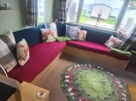 Lyons Winkups Holiday Park Towyn, North Wales static Caravan 3 bedroom sleeps 8 free entertainment