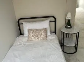 Bright Detached Single Room - Near Top Ryde City Shared Amenities