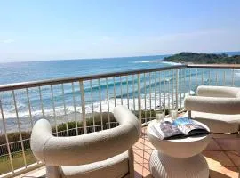 Craigmore Penthouse - Endless Ocean Views - Holiday Yamba