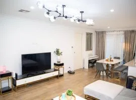 Galaxy Homes - Showgrounds Family Stay