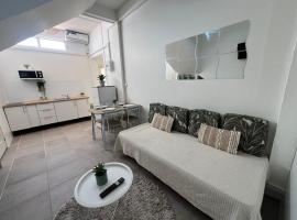 Le Calypso - Residence Terre et Truffes, Hotel mit Whirlpools in Le Lamentin