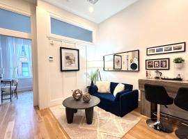 Downtown 1BR Apt with kitchen, Near Convention Center, hotel in Providence